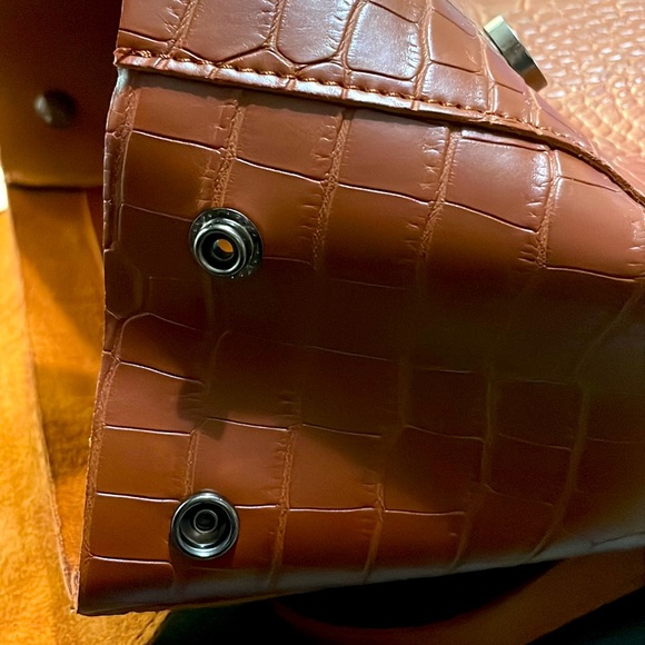 Claudia Canova Rust Brown Backpack Leather Purse - Picture 8 of 8